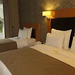 Hotel Elgarden & 4*