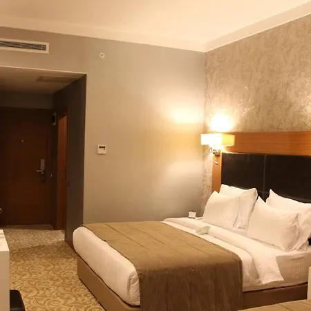 Elgarden & Otel 4*
