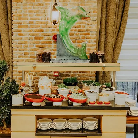 Hotel Elgarden & 4*