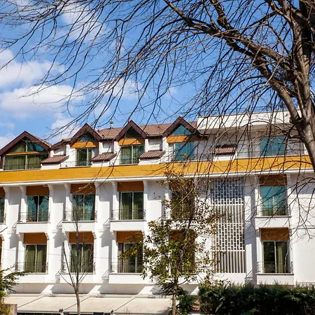 Elgarden & Hotel 4*