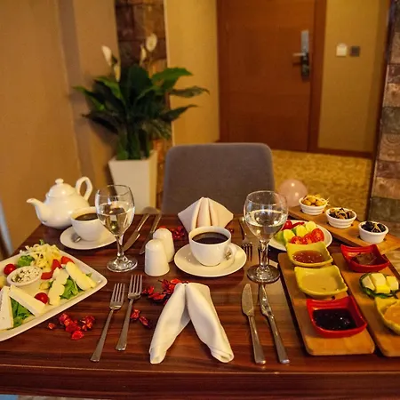Elgarden & Hotel