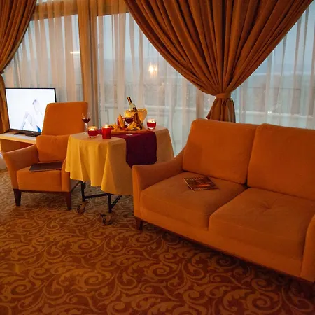 Hotel Elgarden &