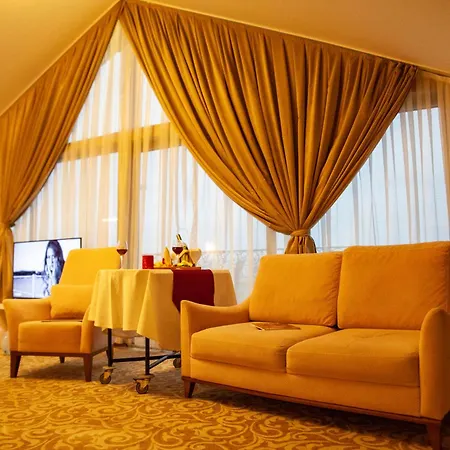 Hotel Elgarden & Masukiye
