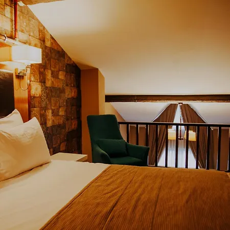 Elgarden & Hotel