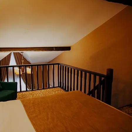 Hotel Elgarden & 4*
