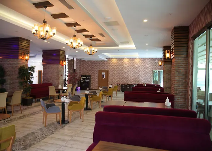 Hotel Elgarden & Masukiye