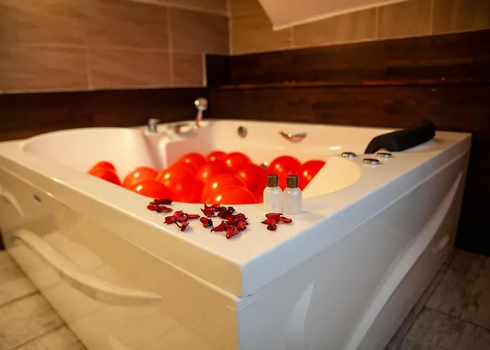 Hotel Elgarden & Masukiye